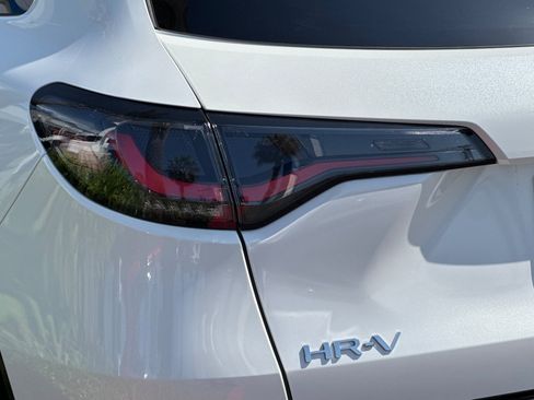Used 2025 Honda HR-V EX-L image 29