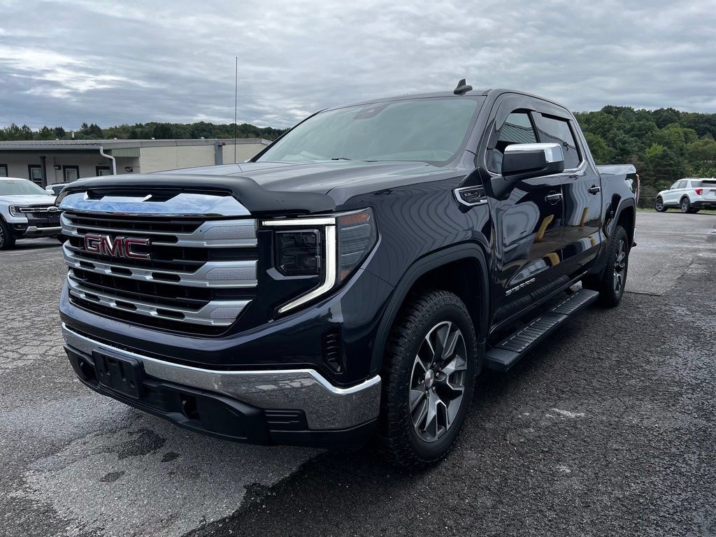 Used 2022 GMC Sierra 1500 SLE AWD/4WD image 5