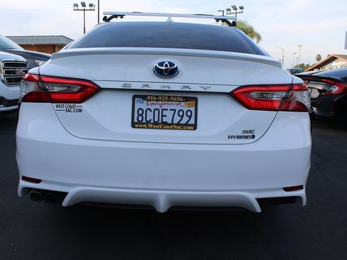 Used 2018 Toyota Camry SE w/ Audio Package FWD image 15