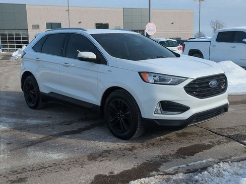 Used 2020 Ford Edge SEL w/ Convenience Package image 2