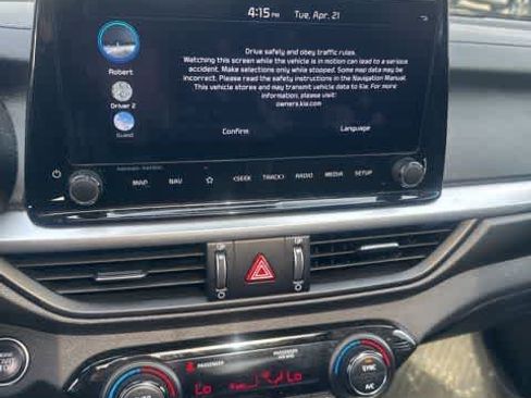 Used 2024 Kia Forte GT-Line w/ GT-Line Premium Package image 9