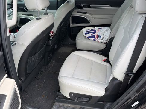 Used 2020 Kia Telluride S FWD image 13