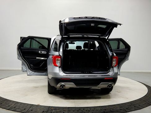 Used 2023 Ford Explorer Limited image 14
