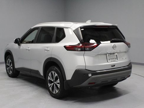 Certified 2023 Nissan Rogue SV w/ SV Premium B Package AWD/4WD image 8