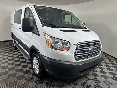 Used 2018 Ford Transit 250 130 Low Roof w/ Exterior Upgrade Package RWD image 7