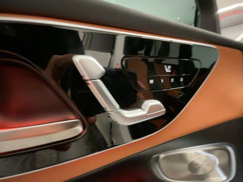 New 2025 Mercedes-Benz GLC 350e 4MATIC image 16