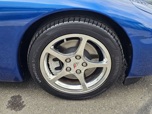 Used 2002 Chevrolet Corvette Convertible w/ Preferred Equipment Group2 image 9