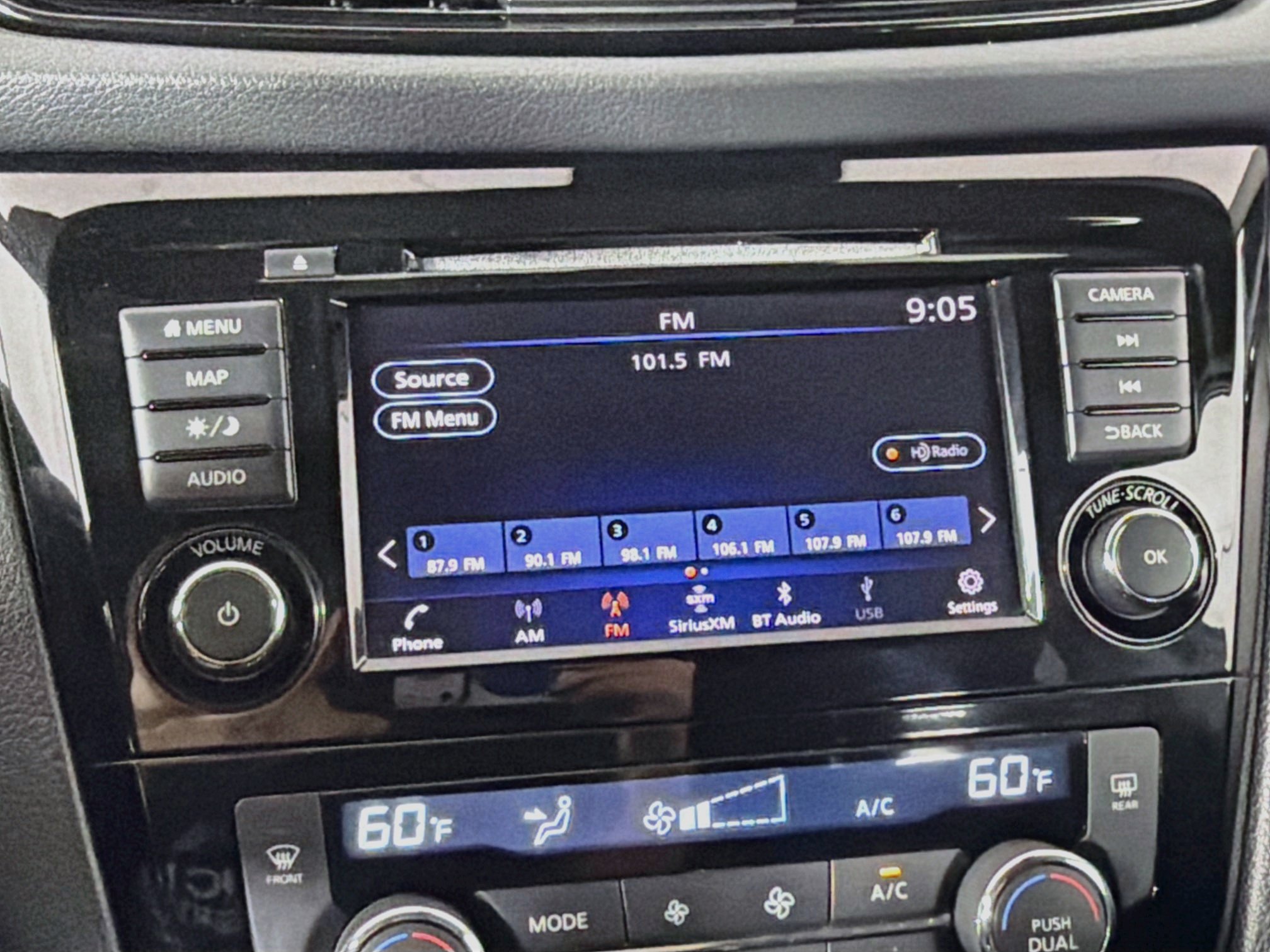 Used 2019 Nissan Rogue Sport SV w/ Technology Package FWD image 19