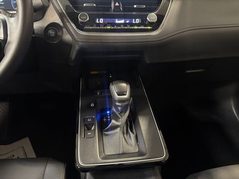 Certified 2026 Toyota Corolla Cross XLE w/ Convenience Package FWD image 20