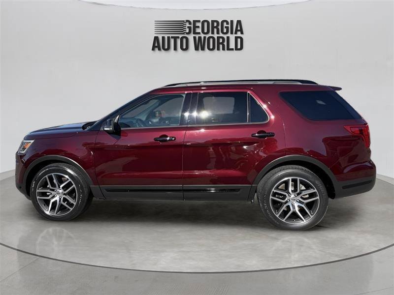 Used 2018 Ford Explorer Sport w/ Equipment Group 401A AWD/4WD image 13