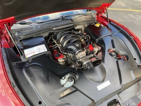 Used 2018 Maserati GranTurismo Sport image 32