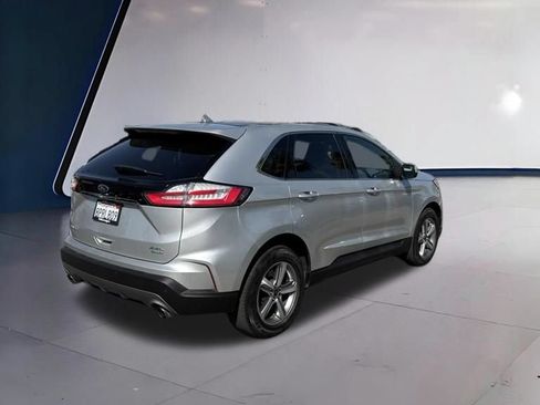 Used 2019 Ford Edge SEL FWD image 2
