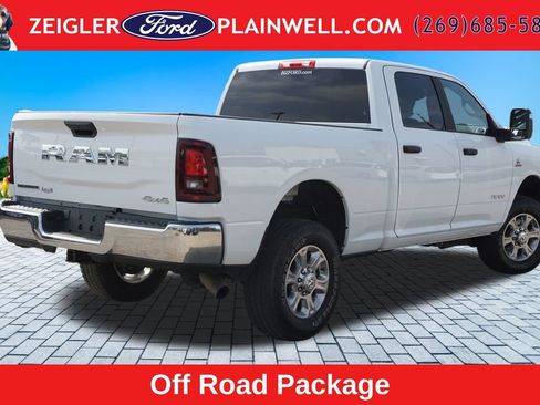 Used 2025 RAM 2500 Big Horn AWD/4WD image 5
