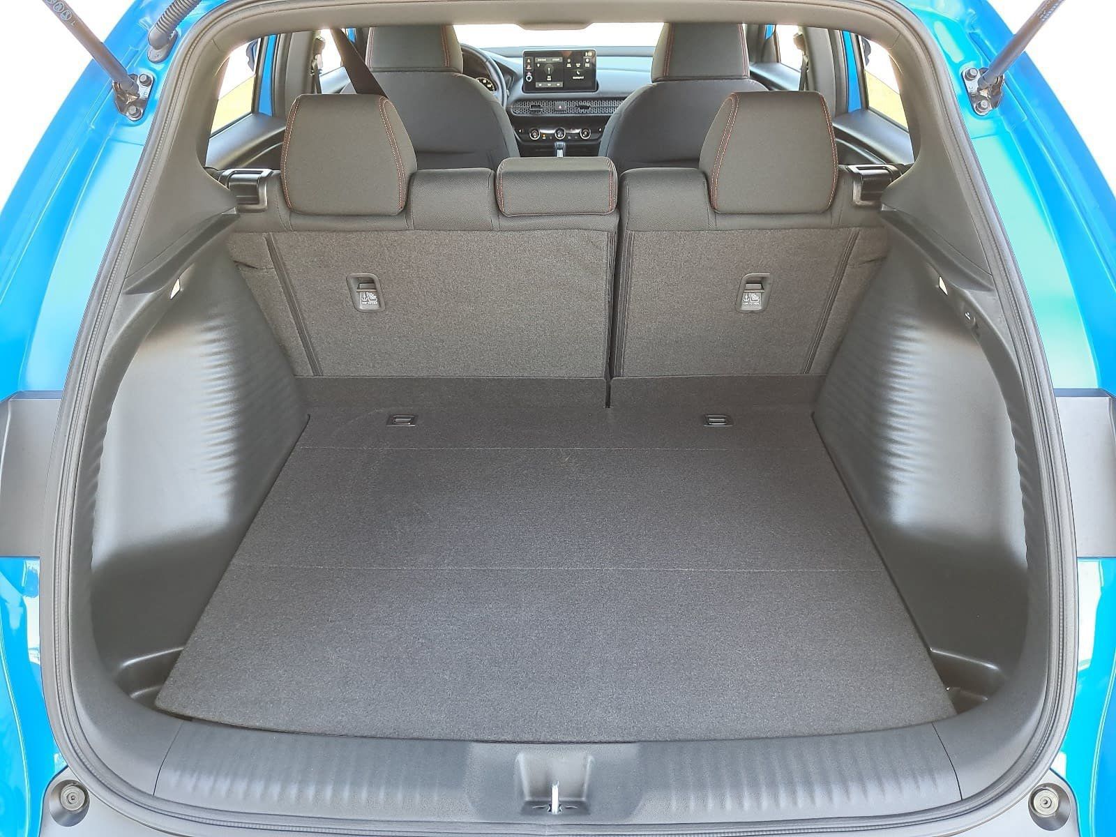 Used 2027 Honda HR-V Sport image 12