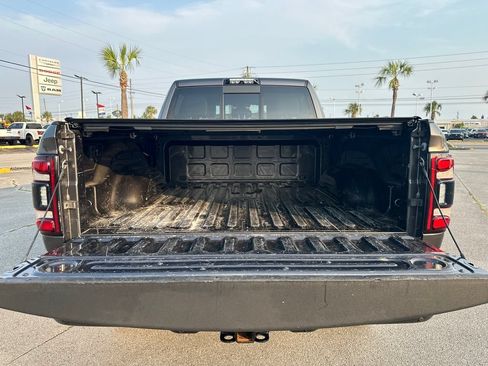 Used 2021 RAM 2500 Laramie w/ Night Edition AWD/4WD image 15
