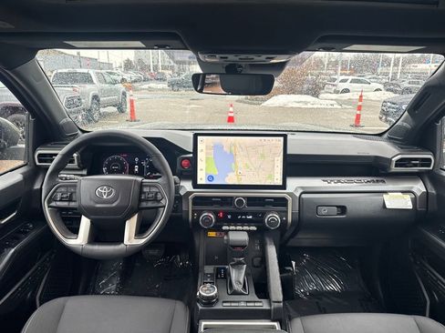 Used 2025 Toyota Tacoma TRD Off-Road w/ TRD Off Road Upgrade Package image 8