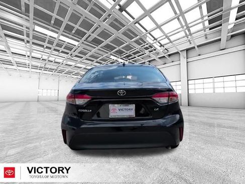Used 2024 Toyota Corolla LE image 4