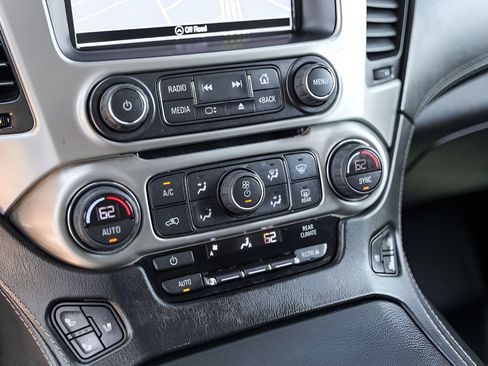 Used 2019 GMC Yukon Denali w/ Open Road Package AWD/4WD image 19