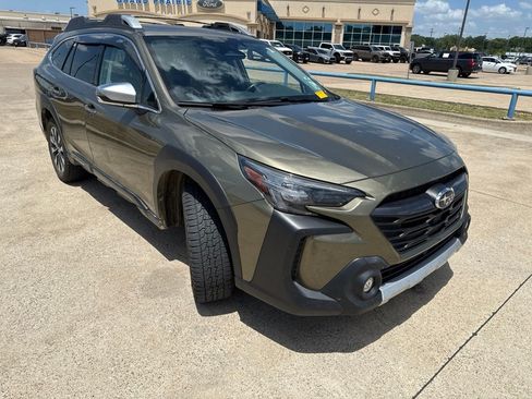 Used 2023 Subaru Outback Touring AWD/4WD image 18
