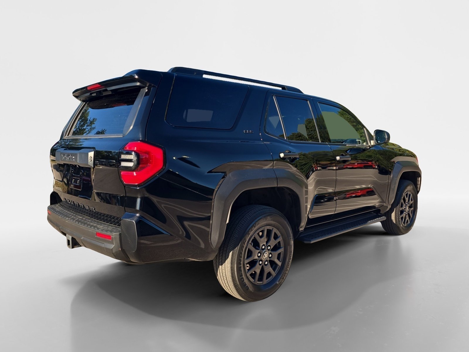 Used 2025 Toyota 4Runner SR5 AWD/4WD image 6