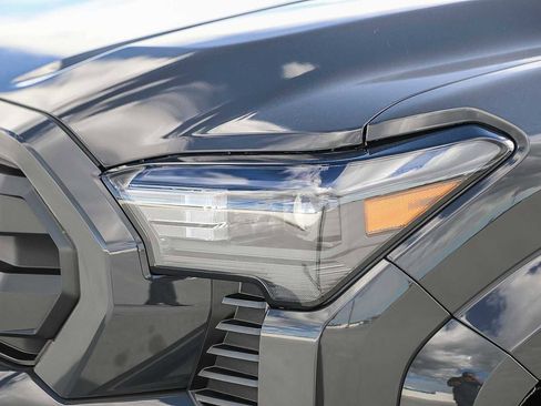 New 2026 Toyota Tacoma SR5 image 8