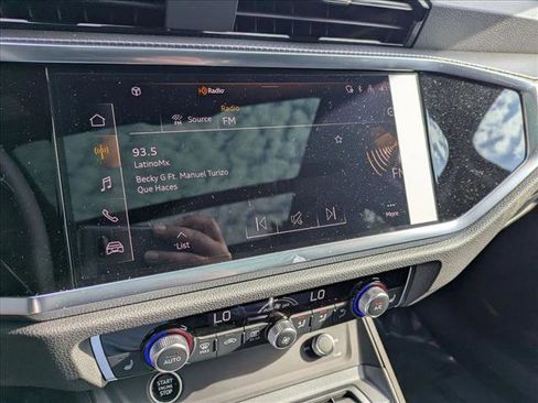 New 2025 Audi Q3 2.0T Premium image 12