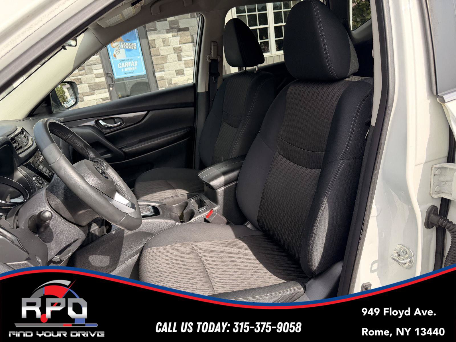 Used 2018 Nissan Rogue SV AWD/4WD image 8