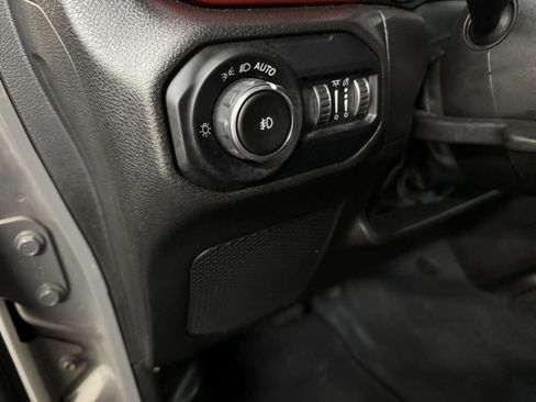 Used 2022 Jeep Wrangler Unlimited Rubicon image 20