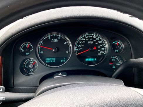 Used 2014 GMC Sierra 2500 SLT w/ SLT Convenience Package image 26