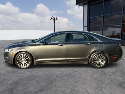 Used 2017 Lincoln MKZ Select image 2