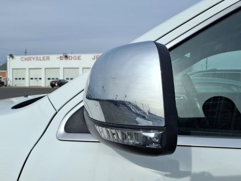 Used 2019 Jeep Grand Cherokee Limited w/ Luxury Group II image 10