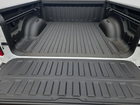 New 2026 RAM 1500 Laramie w/ Laramie Preferred Package AWD/4WD image 12