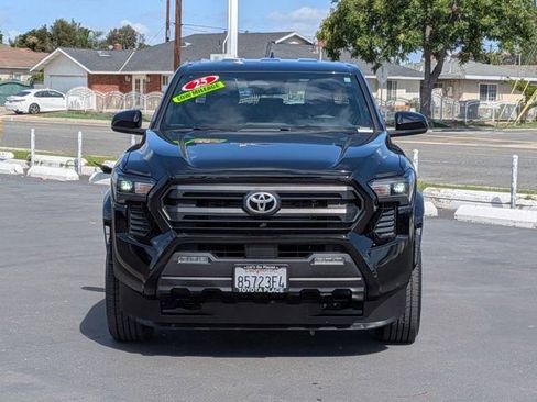 Used 2025 Toyota Tacoma SR5 AWD/4WD image 2
