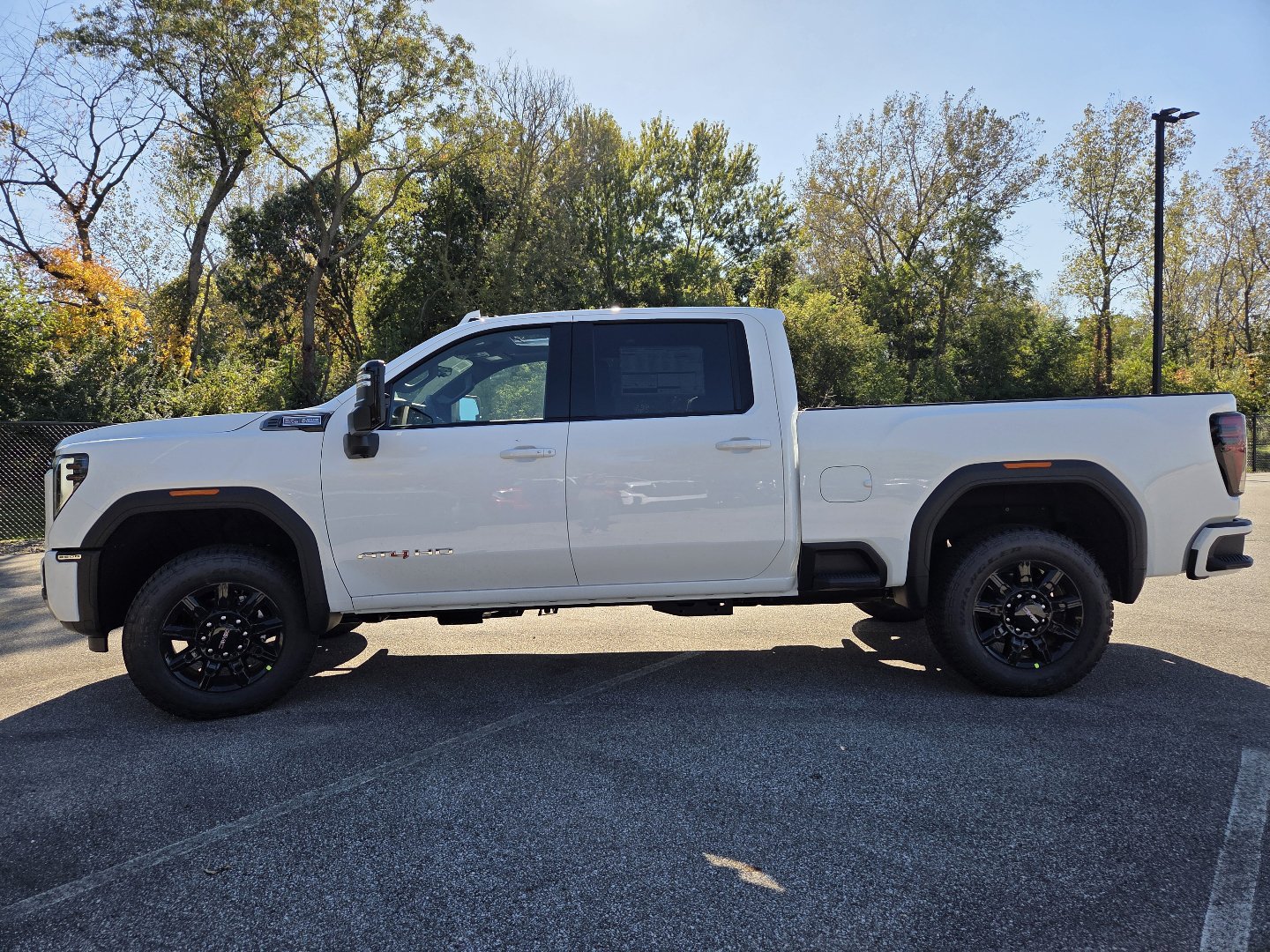 New 2026 GMC Sierra 2500 AT4 w/ AT4 Premium Plus Package AWD/4WD image 16