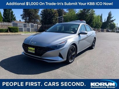 Used 2021 Hyundai Elantra SEL w/ Preferred Accessory Package