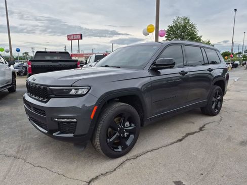 Used 2025 Jeep Grand Cherokee L Limited w/ Luxury Tech Group II AWD/4WD image 4