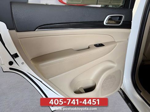 Used 2020 Jeep Grand Cherokee Limited w/ Luxury Group II RWD image 32