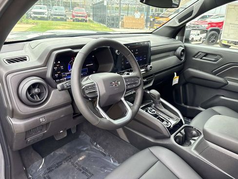 New 2025 Chevrolet Colorado Trail Boss w/ Off-Road Front Bumper Package image 14