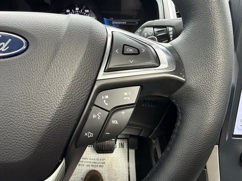 Certified 2024 Ford Edge SEL w/ Convenience Package image 18