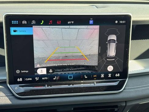 New 2026 Volkswagen Tiguan SE R-Line FWD image 22