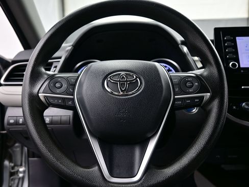 Used 2022 Toyota Camry LE FWD image 24