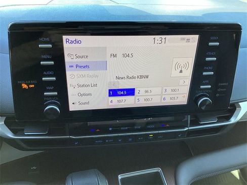 Certified 2022 Toyota Sienna XLE image 20