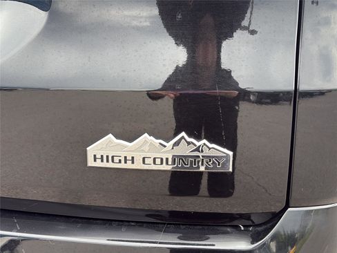Used 2019 Chevrolet Traverse High Country AWD/4WD image 25