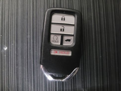 Used 2016 Honda Pilot EX image 32