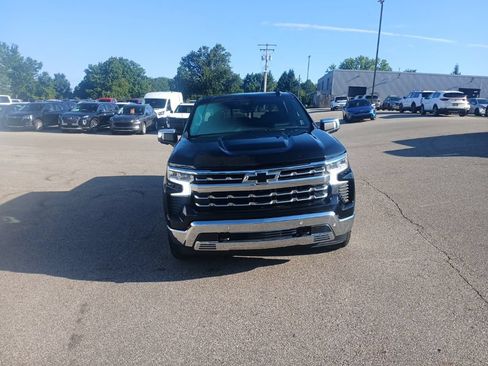 Used 2024 Chevrolet Silverado 1500 LTZ w/ LTZ Premium Package AWD/4WD image 8