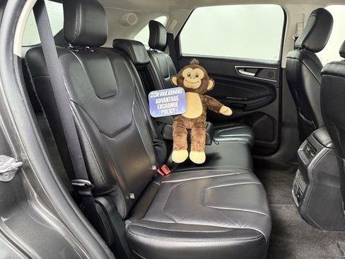 Used 2020 Ford Edge Titanium image 21