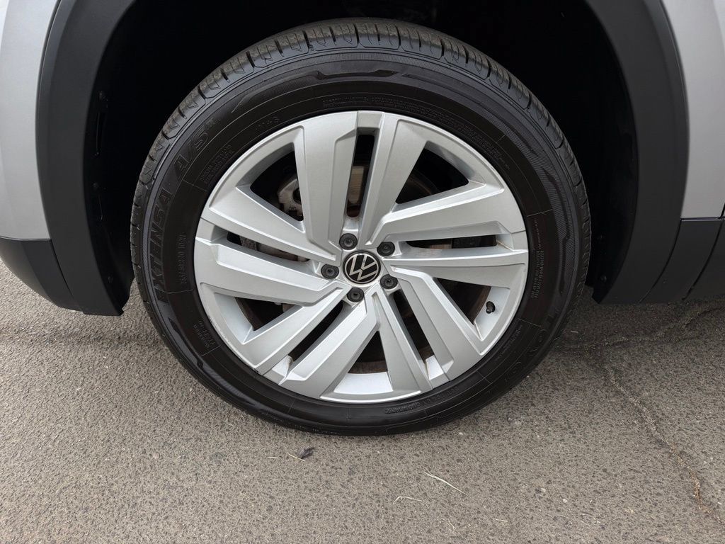 Used 2021 Volkswagen Atlas Cross Sport SE FWD image 9