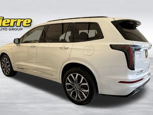 Used 2024 Cadillac XT6 Sport w/ Technology Package AWD/4WD image 2