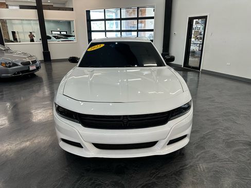 Used 2023 Dodge Charger SXT image 4