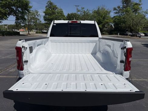 Used 2025 RAM 1500 Laramie AWD/4WD image 42